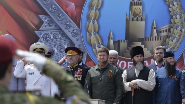 I účetní si bude připadat jako hrdina. Čečensko láká turisty „hrou na vojáky“